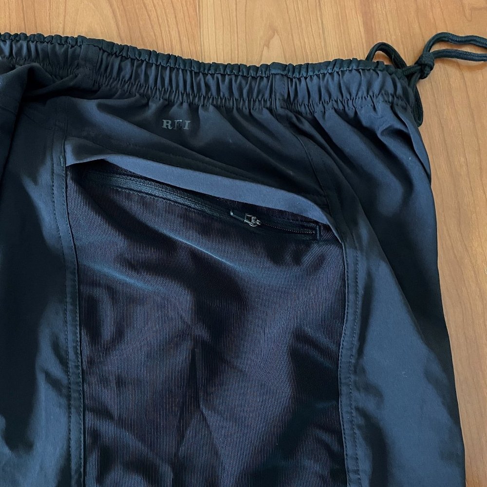 REI Unisex Oxt Hiking Running Multi-Sport Nylon Shorts Black (Large) - Picture 10 of 16